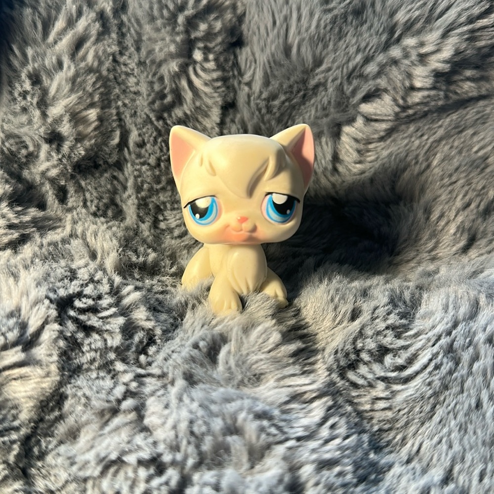 Littlest Pet Shop #9